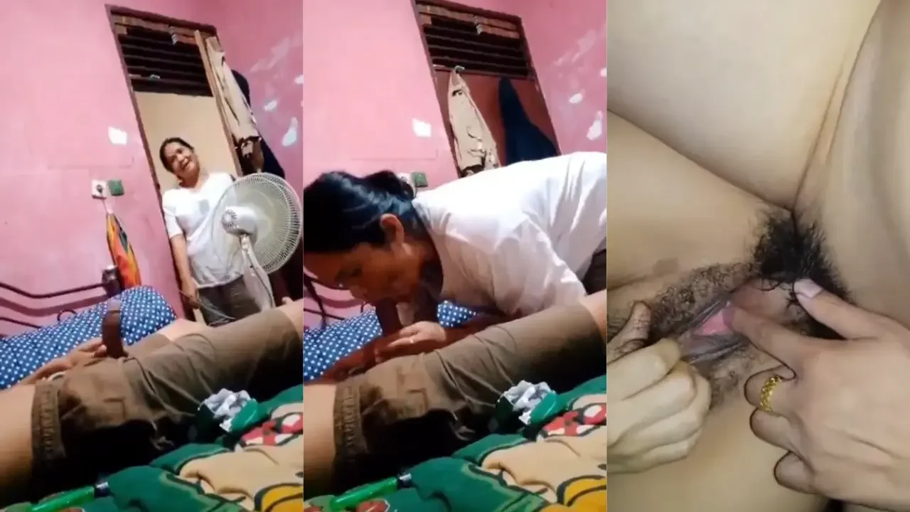 Ketahuan ibuku saat coli malah dibantuin keluarin poster