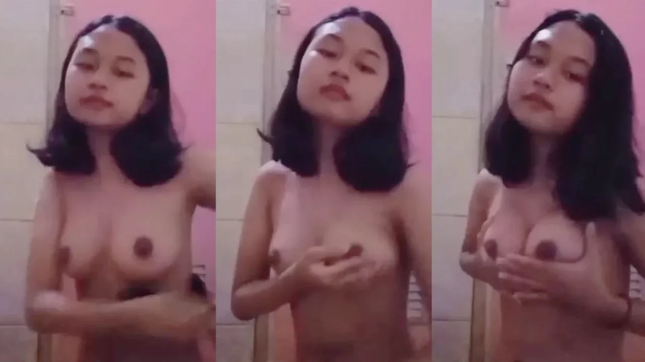 Dwika ABG Masih ABG Horny Remas Tete poster